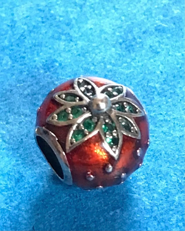 Silver 925 Strawberry charm for bracelet